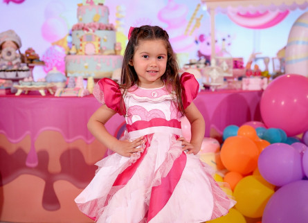 04 Anos FLÁVIA