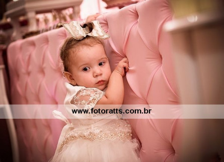 01 Ano Ana Laura e Maria Clara dia 20/12/2014 no Buffet Mundo Magico.