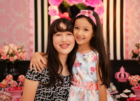 07 Anos Gabriela e 13 Anos Julia